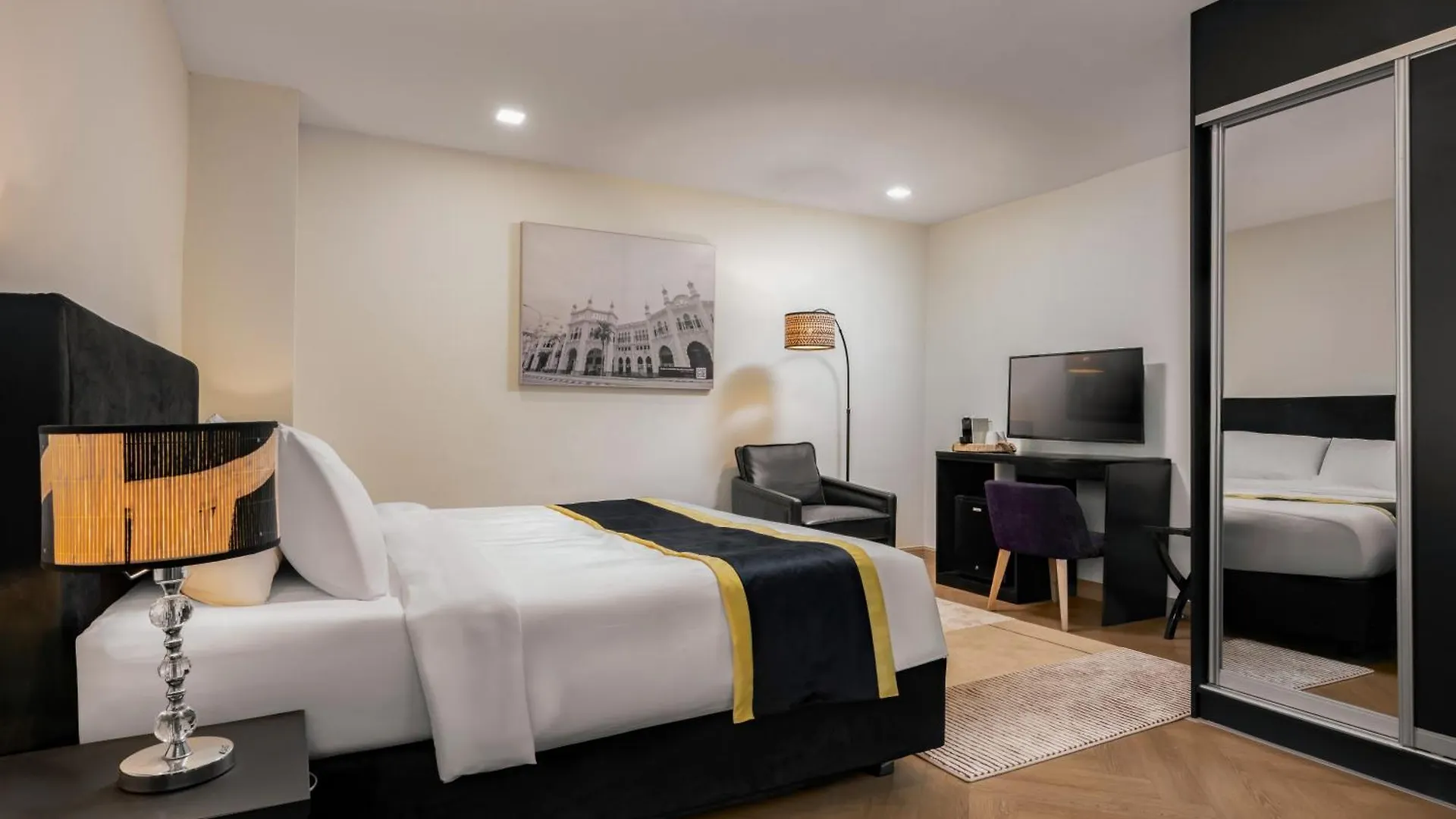 Bryqs Hotel Kuala Lumpur