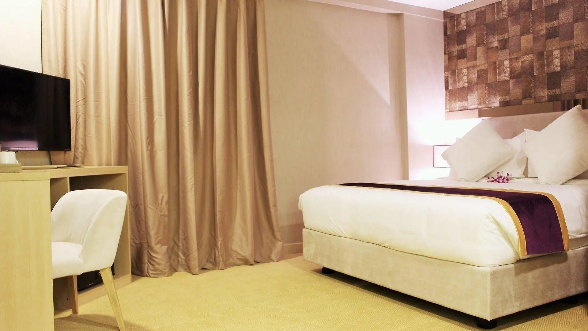 Bryqs Hotel 3*, Kuala Lumpur